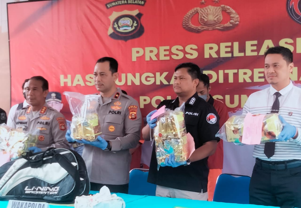 Wow ! Dua Warga Lampung Tertangkap Bawa Sabu 20 Kg 