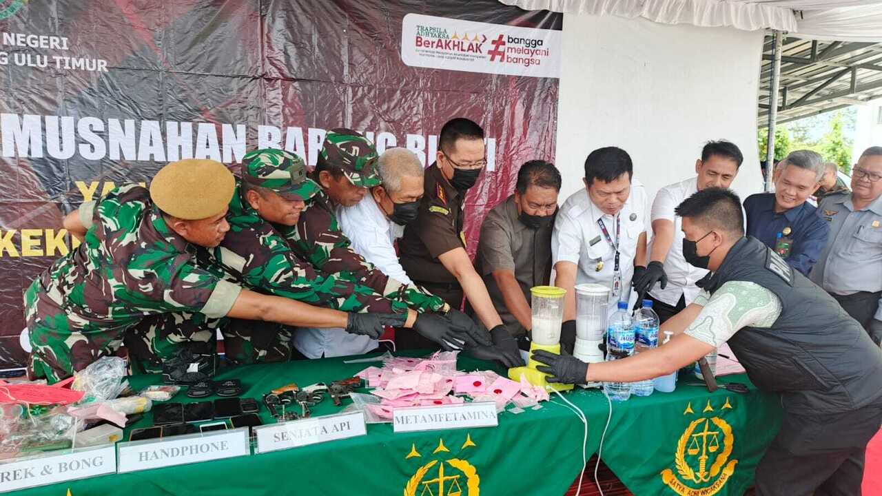 189,534 Gram Sabu dan Barang Bukti Kejahatan Dimusnahkan Kejari OKUT