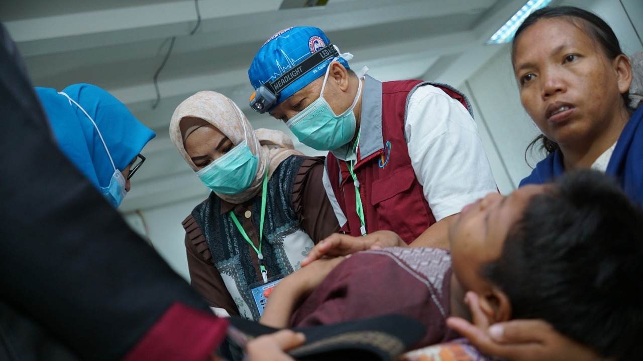 Hut - 66, Pusri Gelar Khitannan Massal Palembang