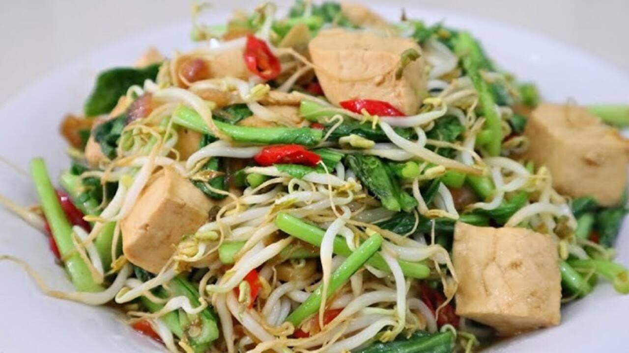 Tumis Sawi Tauge : Menu Sederhana yang Kaya Gizi dan Ramah di Kantong