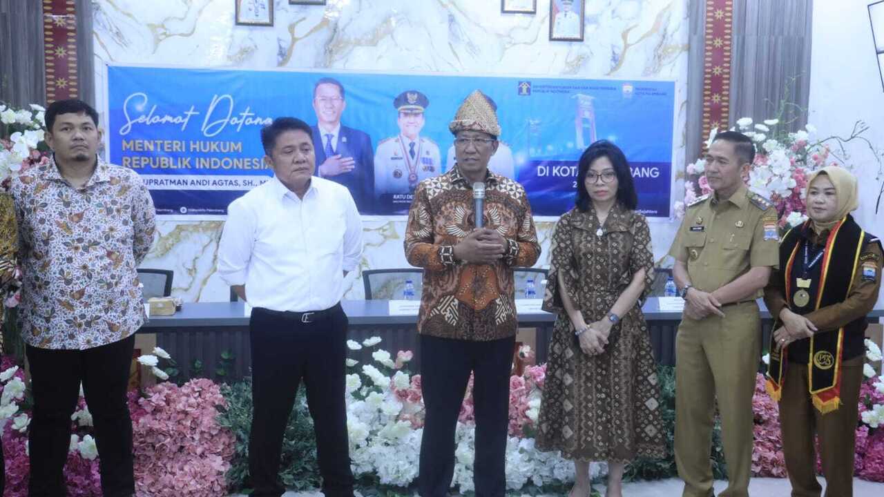 Menteri Supratman dan Gubernur Herman Deru Tinjau Posbankum 5 Ilir, Dorong Penyelesaian Sengketa Hukum Berbasi