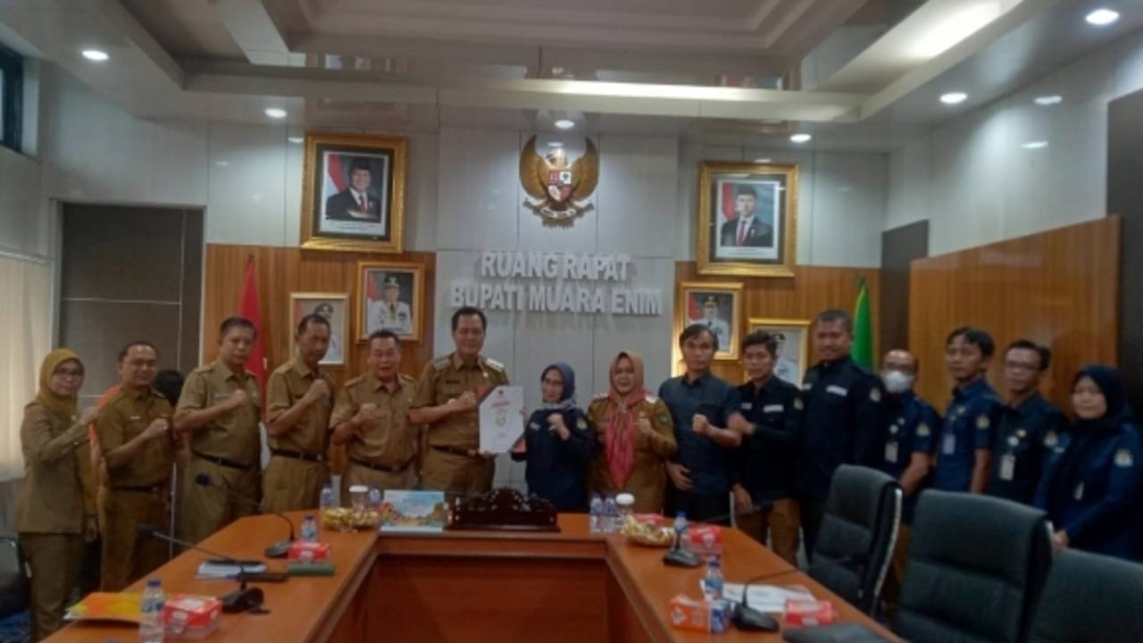 KPU Muara Enim Kembalikan Sisa Dana Hibah Pilkada Senilai Rp7,1 Miliar