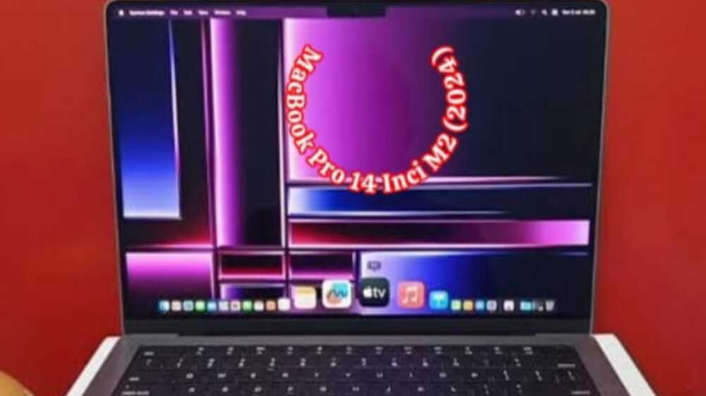 Melangkah ke Masa Depan Produktivitas: In-Depth Review MacBook Pro 14 Inci M2 Pro (2024)