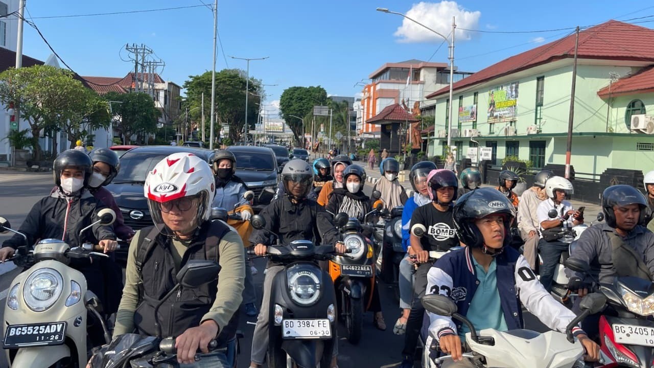 Hadapi Kemacetan Libur Nataru, Astra Motor Sumsel Ajak Pengendara Utamakan Safety Riding