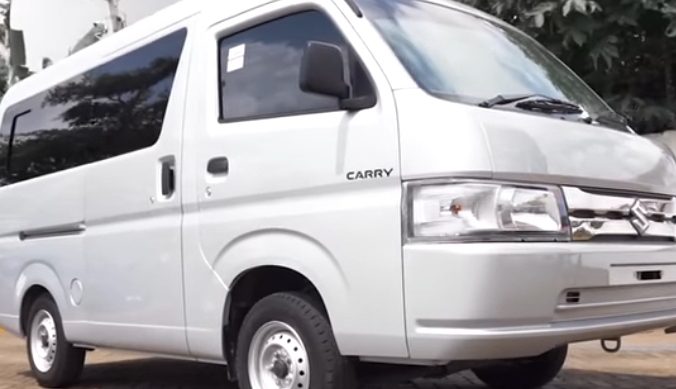 Suzuki Carry Minibus 2024: Pilihan Mobil Keluarga di Tahun Ini