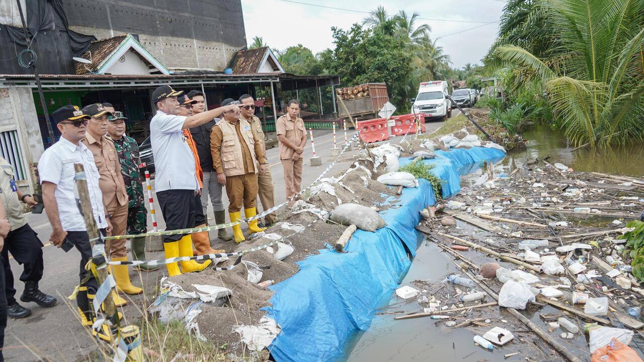 H. Toha Tinjau Lokasi Banjir di Kecamatan Sanga Desa, Berikut Data Desa Terdampak Banjir