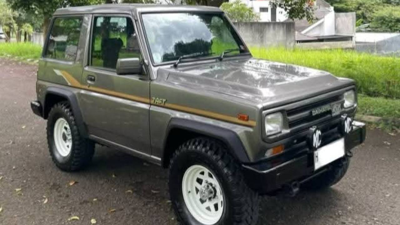 Review lengkap Daihatsu Taft GT Diesel 4x4 1988: SUV legendaris dengan mesin diesel bandel.