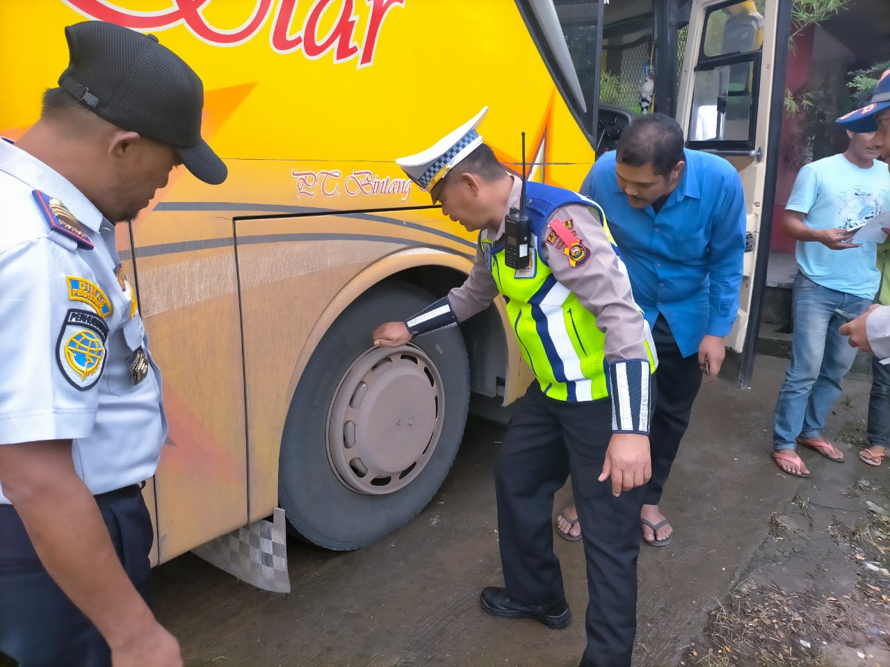 Gandeng Dishub, Satlantas Polres Muba Lakukan Ramp Check di Jalintim Palembang-Jambi