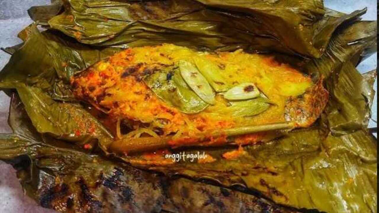 Pepes Ikan Nila Mangga Muda, Perpaduan Gurih Pedas dan Asam yang Menggugah Selera