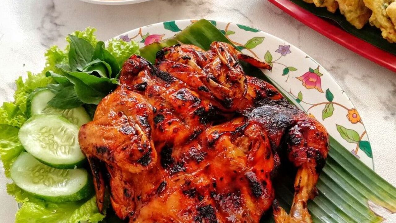 Ayam Bakar, Kuliner Tradisional Indonesia yang Semakin Populer di Era Modern