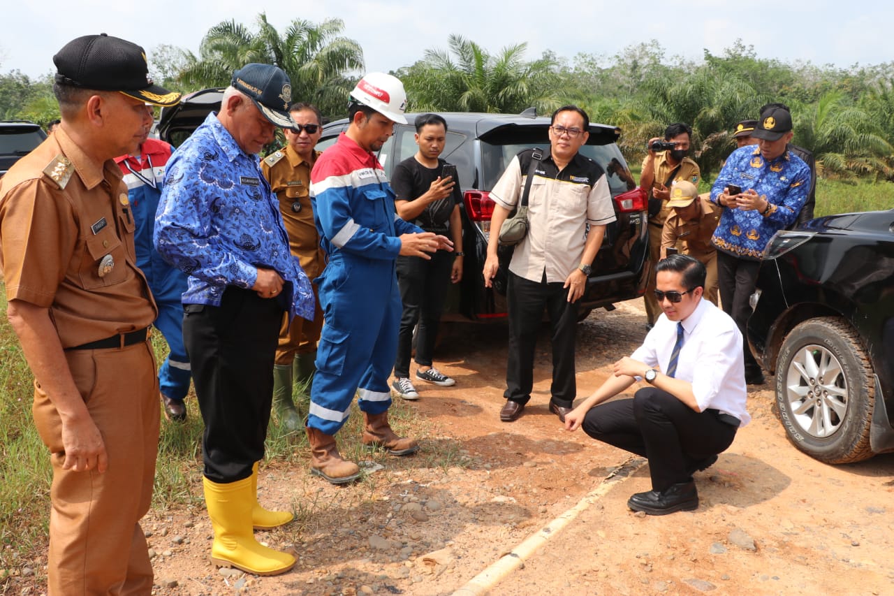 Plt Bupati Muara Enim Cek Jalan Alternatif Simpang Belimbing