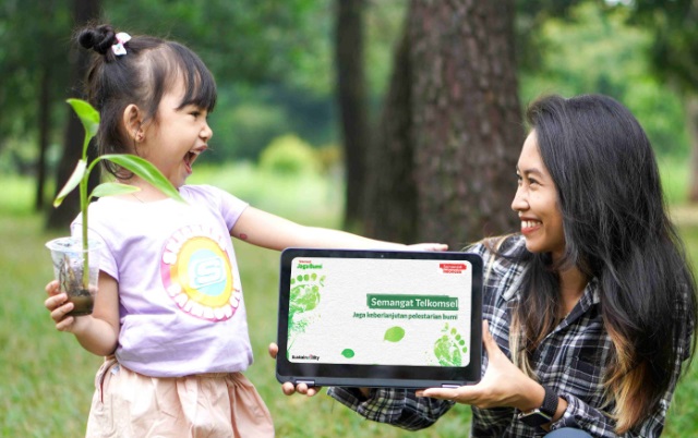 Rayakan Hari Bumi, Telkomsel Kampanye 'Jejak Kebaikan' Bersama Pelanggan
