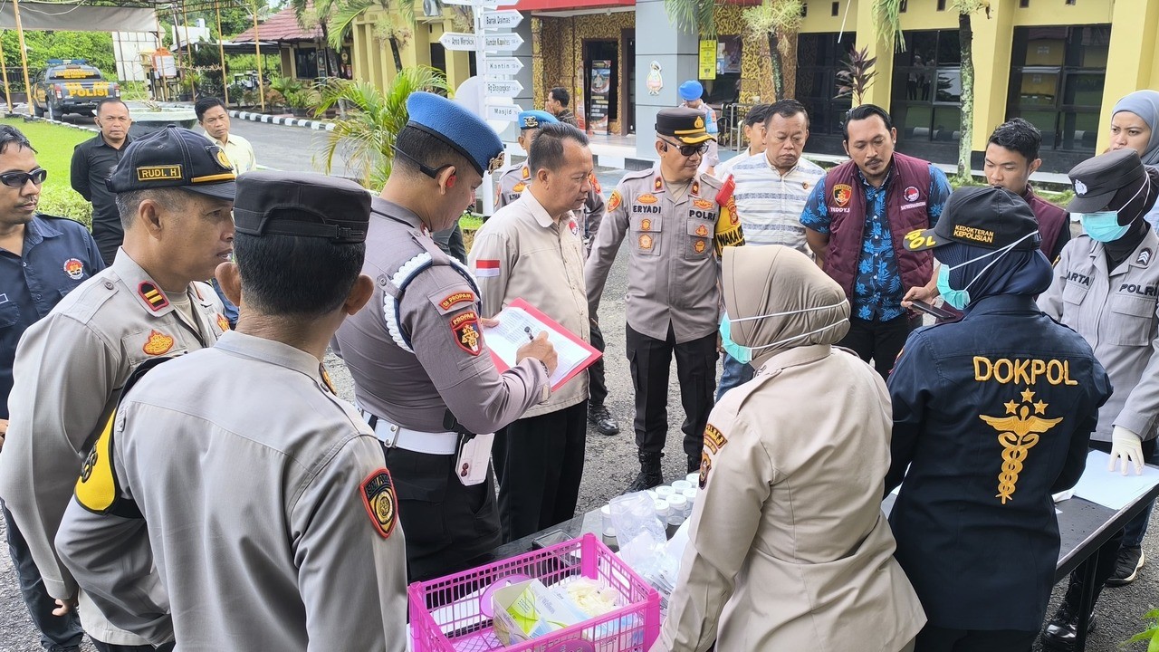 Dukung Asta Cita, Polres Prabumulih Gelar Tes Urine Mendadak