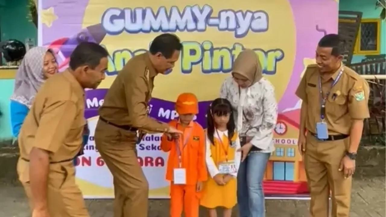 Motivasi Siswa-Guru di Hari Pertama Ajaran Baru