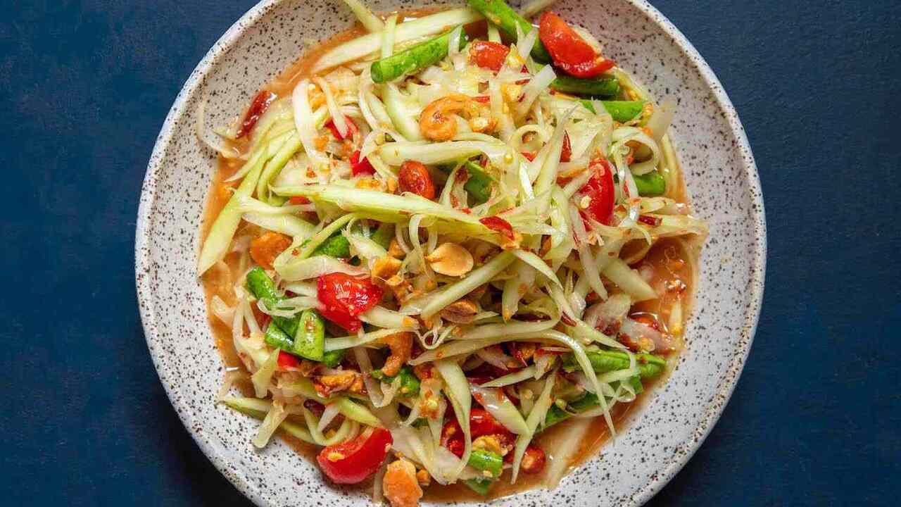 Som Tum : Kuliner Segar dan Pedas dari Thailand yang Mendunia