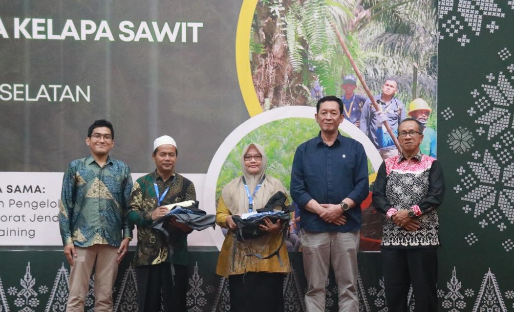 Memutus Rantai Bibit Ilegal, Cara Petani Sawit Muara Enim Kejar Target Panen