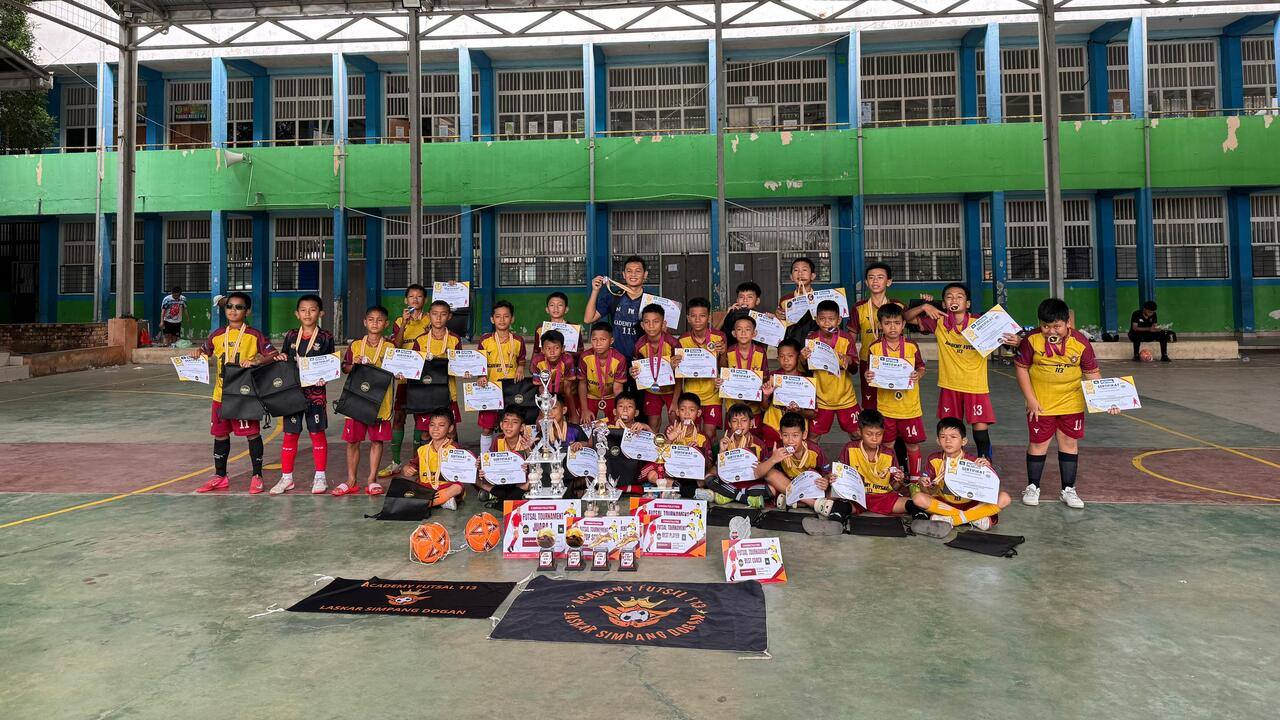 Semakin Tinggi, Semakin Banyak Tantangan: Pesan Coach Fredy kepada Alumni dan Juara Laskar Simpang Dogan