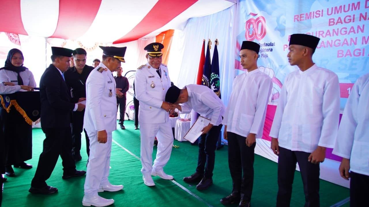 Ratusan Warga Binaan Lapas Kelas II B Sekayu Terima Pengurangan Masa Hukuman, 14 Orang Langsung Bebas