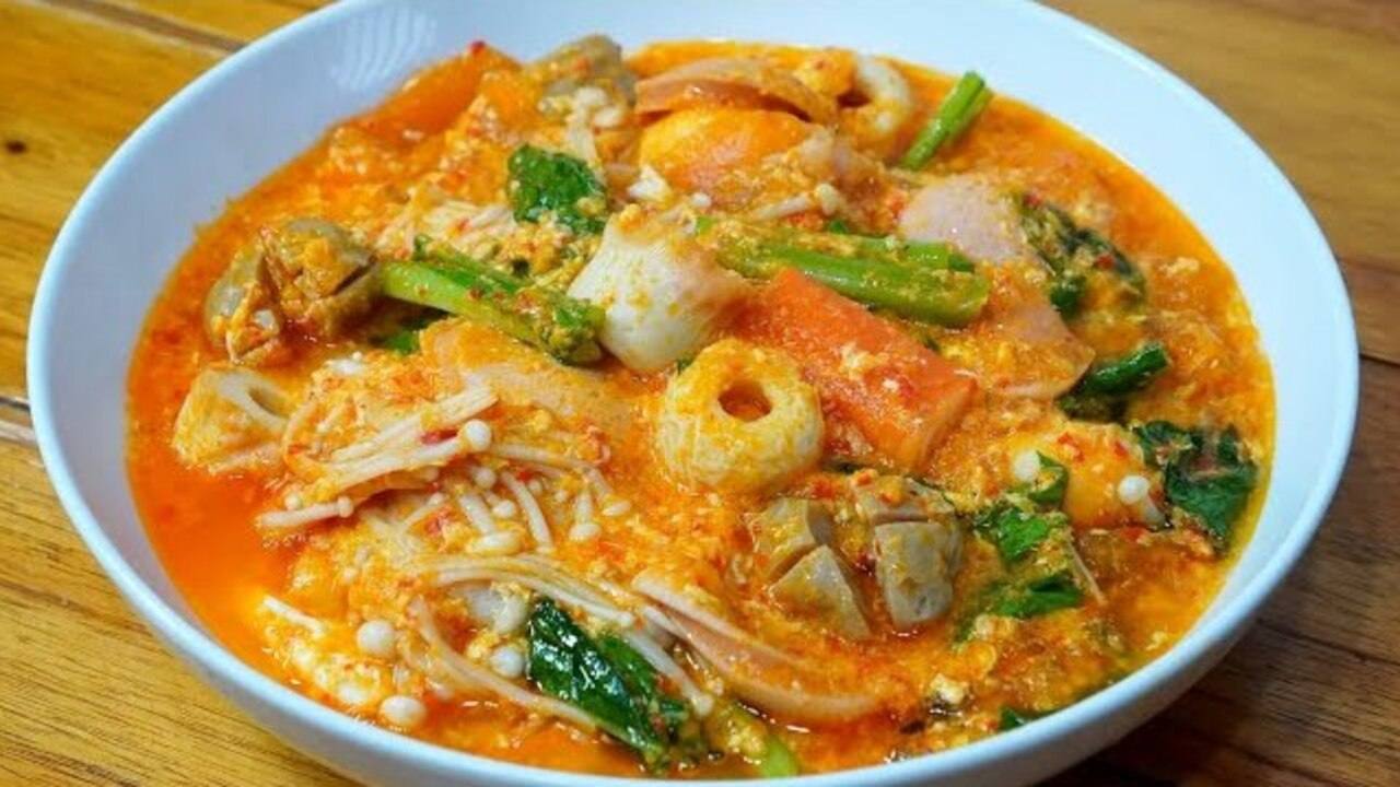 Seblak, Kuliner Khas Bandung yang Kian Mendunia