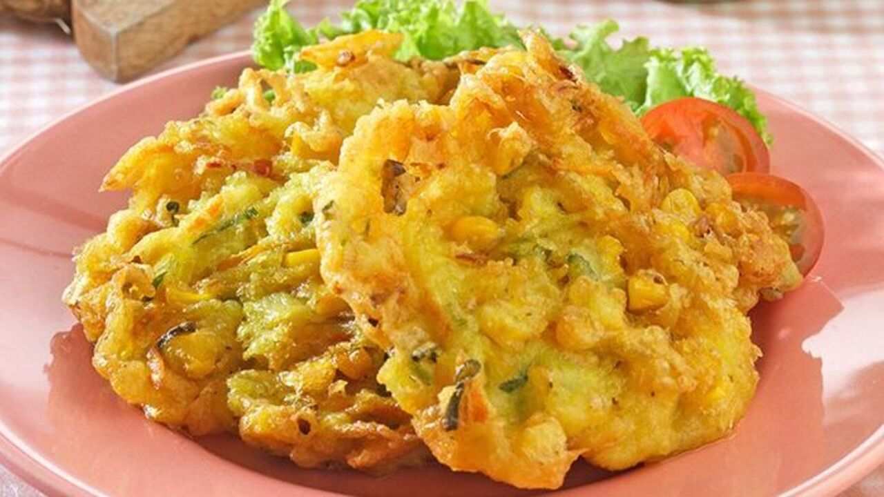 Bakwan Jagung, Gorengan Sederhana yang Tetap Bertahan di Tengah Tren Kuliner Modern