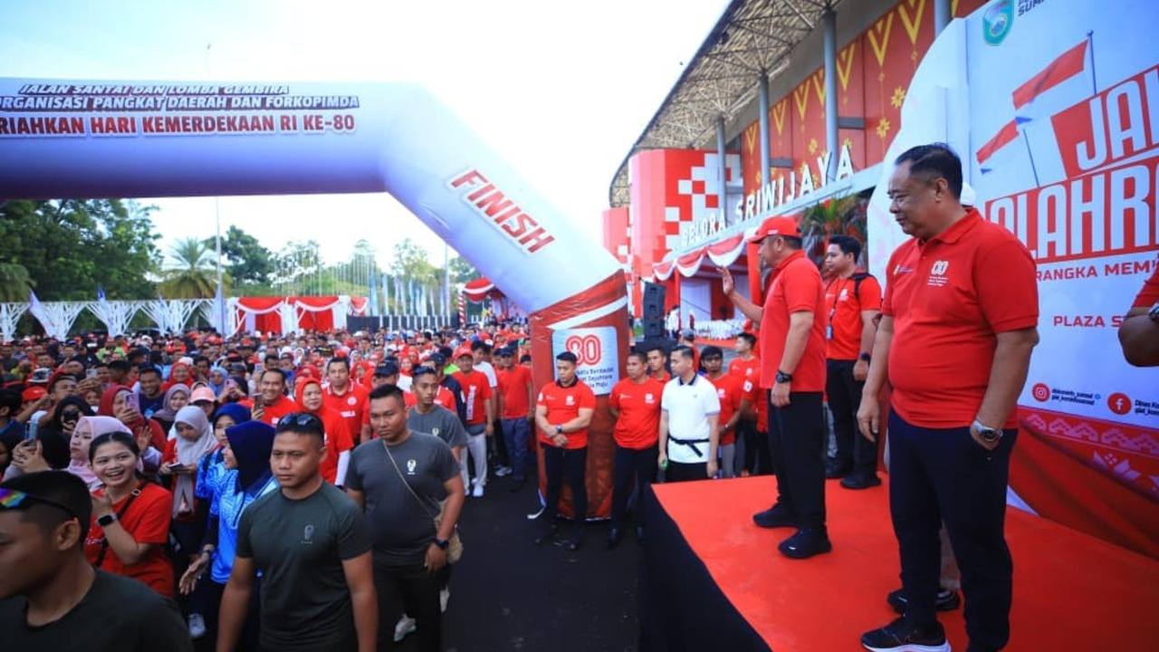 Gubernur Herman Deru Apresiasi Kemeriahan Jalan Santai dan Lomba Rakyat Warnai HUT RI ke-80 di Sumsel
