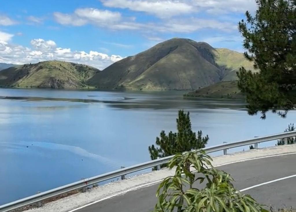 Pesona Keindahan Laut saat Melintasi Jalan Kemiling Atas, Lampung