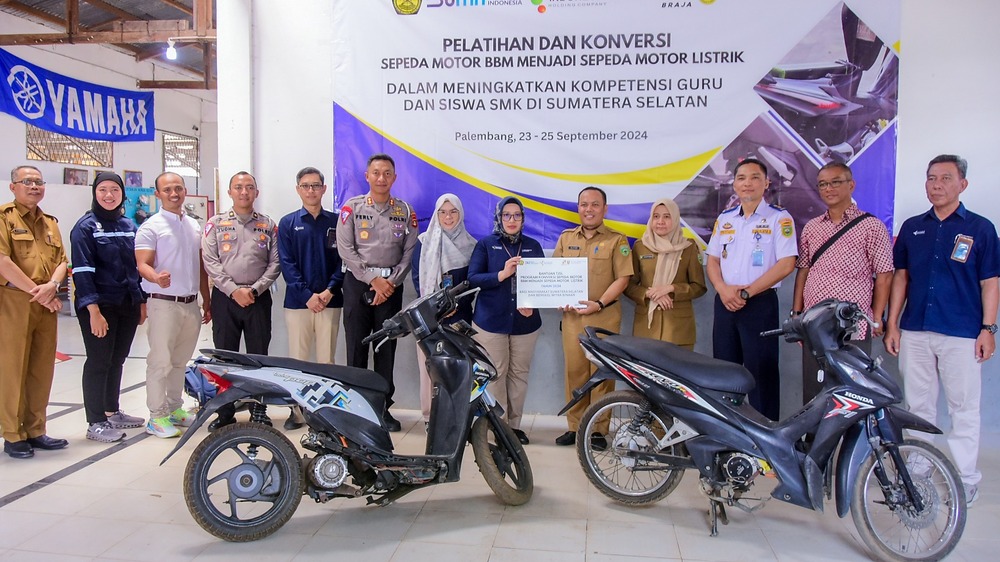  Pusri Gelar Pelatihan Konversi Motor BBM menjadi Motor Listrik 