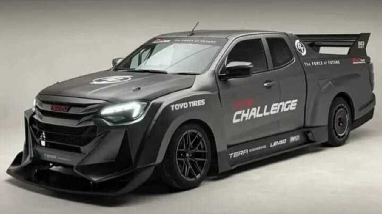 Gila! D-Max Diesel Disulap Jadi Mobil Balap One-Make Race