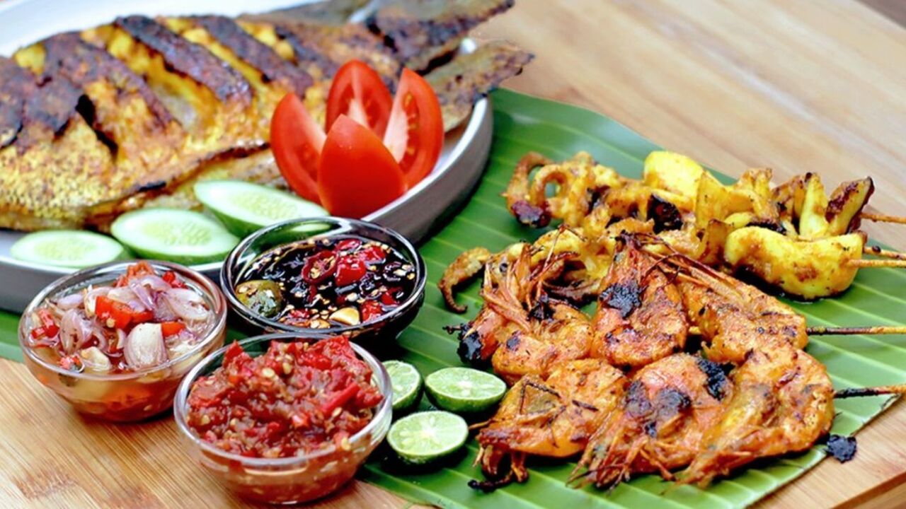 Seafood Bakar Jimbaran : Sensasi Kuliner Laut yang Menggugah Selera di Bali