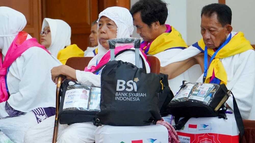  Mengutamakan Keselamatan: BSI Perluas Layanan Kursi Roda untuk Jamaah Haji Lansia