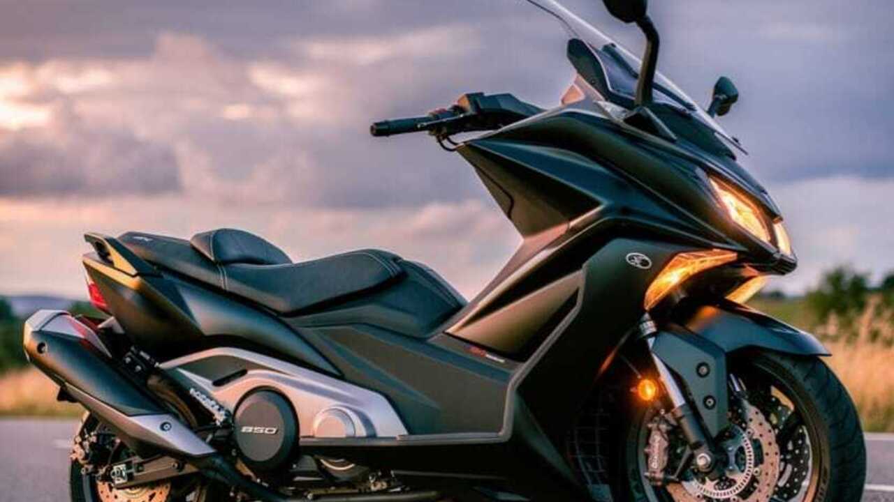 Skutik Taiwan Ini Lebih Murah dari TMAX Tapi Fiturnya Bikin Geleng Kepala! 