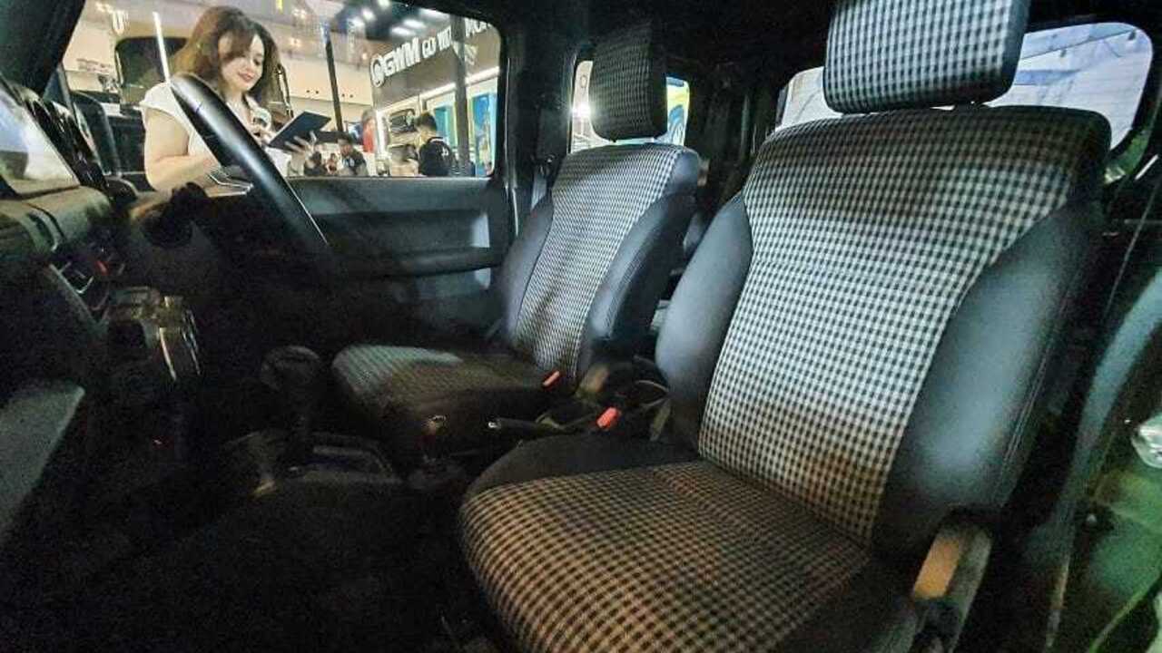Jimny Alpine Style Tampil Mewah dengan Interior Premium dan Teknologi Audio Canggih