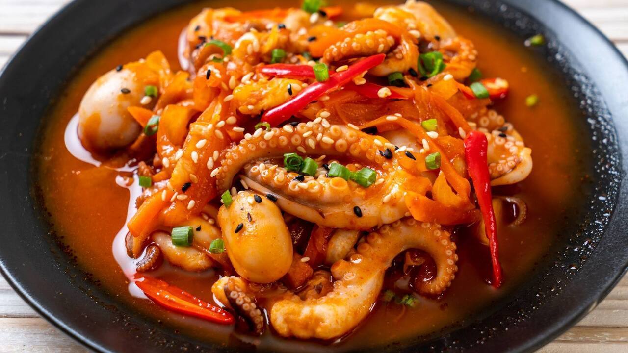Gurita Saus Padang : Hidangan Eksotis yang Menggoda Selera