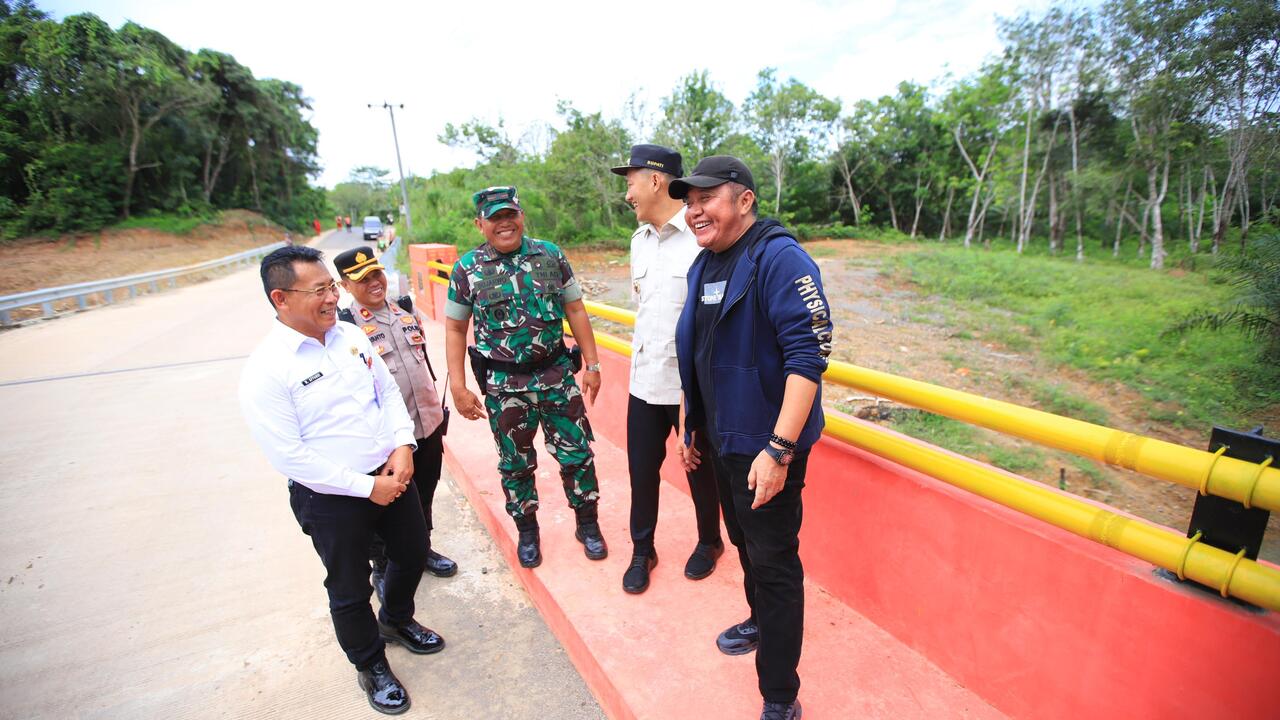 Perkuat Konektivitas dan Pelayanan Dasar, Gubernur Sumsel Resmikan Jembatan Tumpang Sari Kabupaten Pali