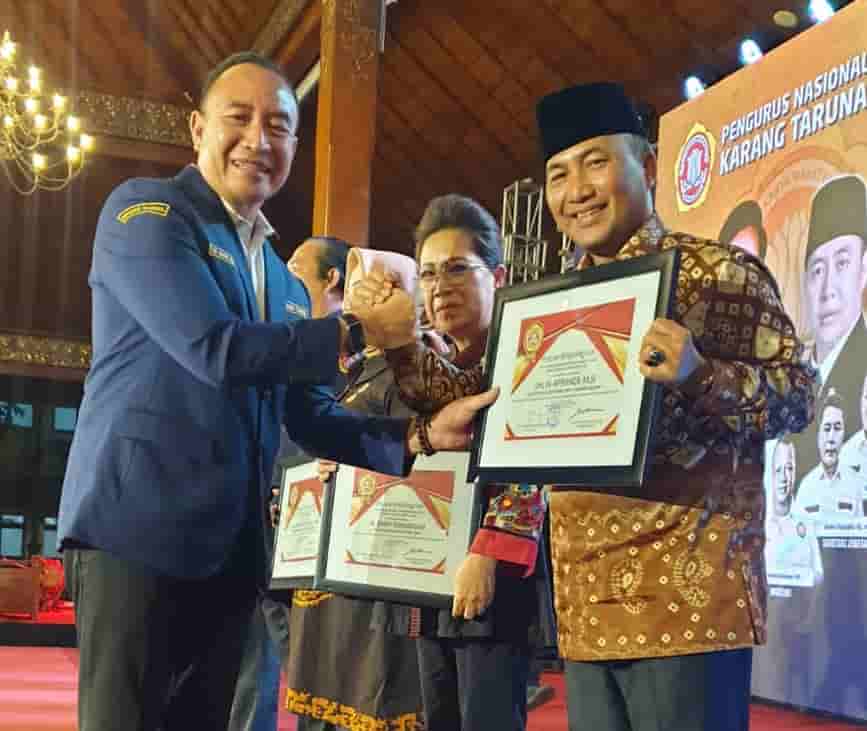 Pj Bupati Muba Terima Anugerah Satyalancana AMKY dari Karang Taruna, Siapa Saja Penerimanya...