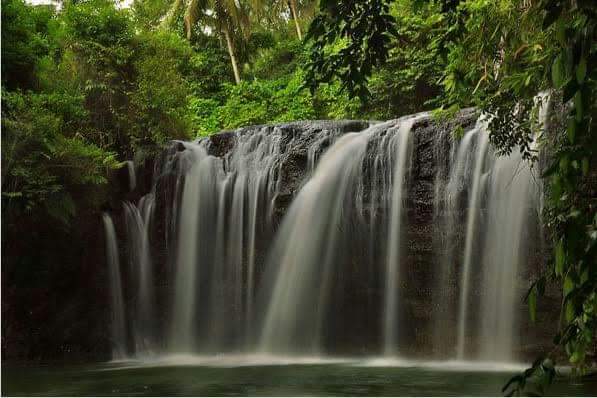 Pesona Air Terjun Kima: Destinasi Wisata Favorit Dekat Manado