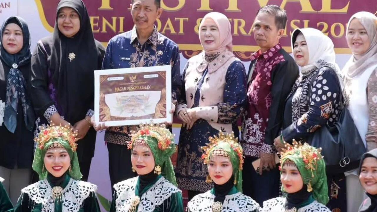 Muara Enim Raih Anjungan Eksterior Terbaik