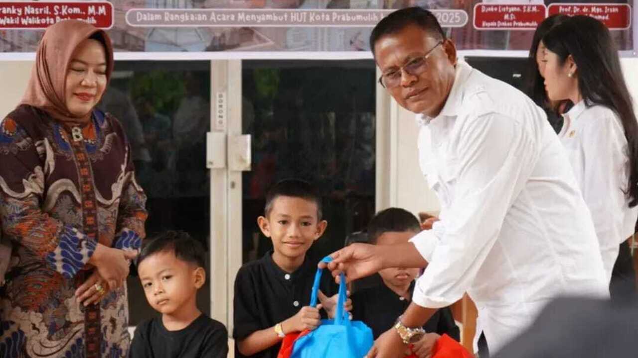 Kolaborasi AMSA Unsri dan Pemkot Prabumulih, 75 Anak Disunat Gratis