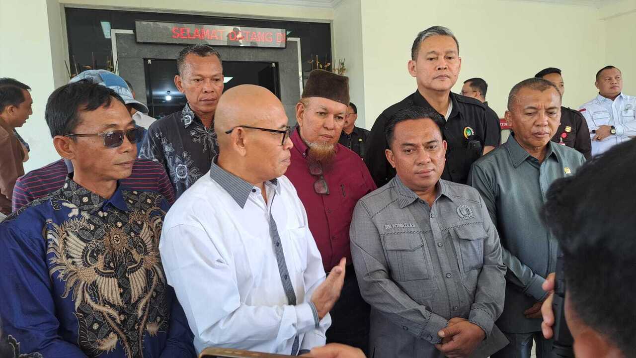 Setelah Sempat Kritik DPRD, Warga Dusun Prabumulih Suharta Ucim Nyatakan Permohonan Maaf di Hadapan Dewan