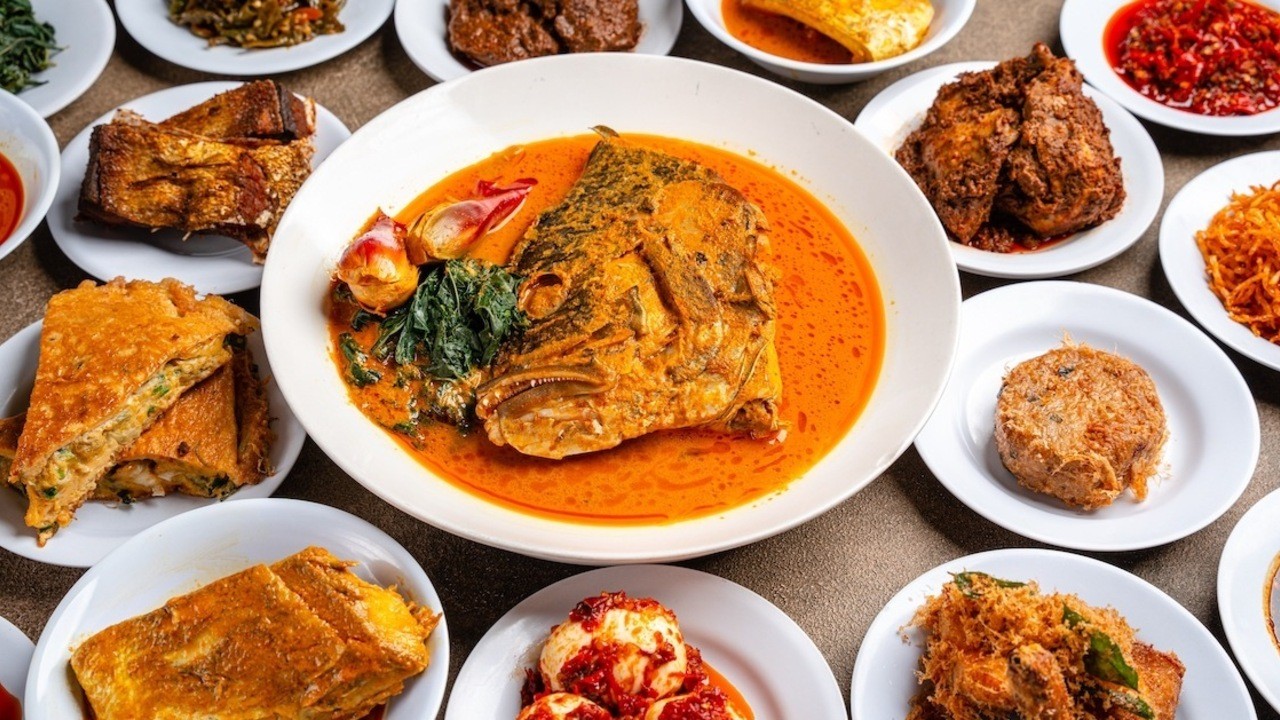 Beragam Lauk di Nasi Padang, Sensasi Rasa yang Tak Pernah Lekang oleh Waktu