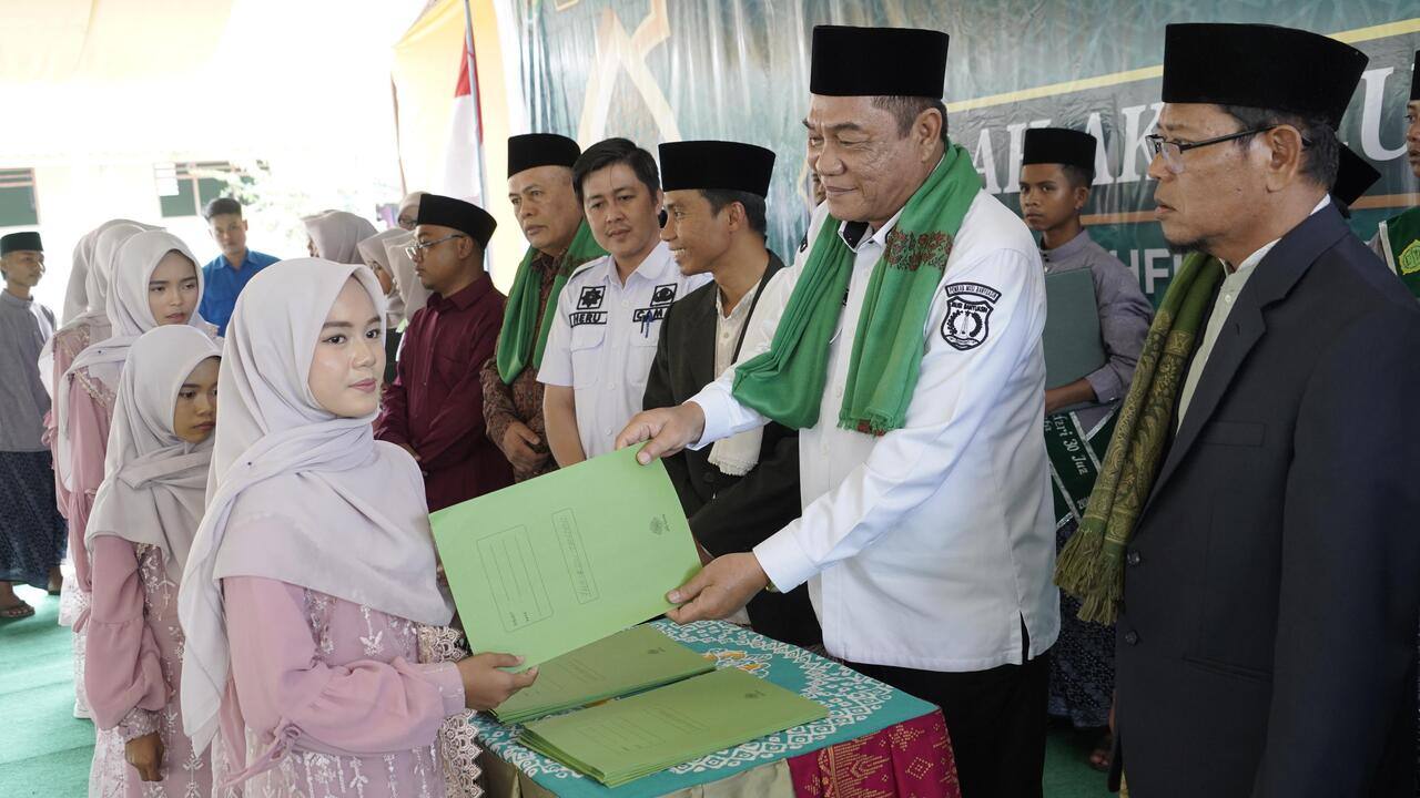 Ajak Dukung Program Pembangunan dan Salurkan Sumur Bor Untuk Santri