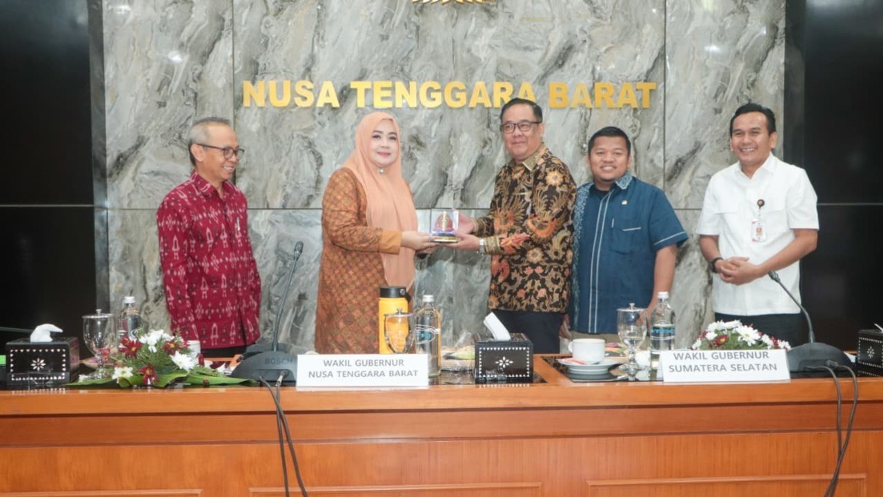 Wagub Sumsel Cik Ujang Studi Tiru Penerbitan IPR ke NTB