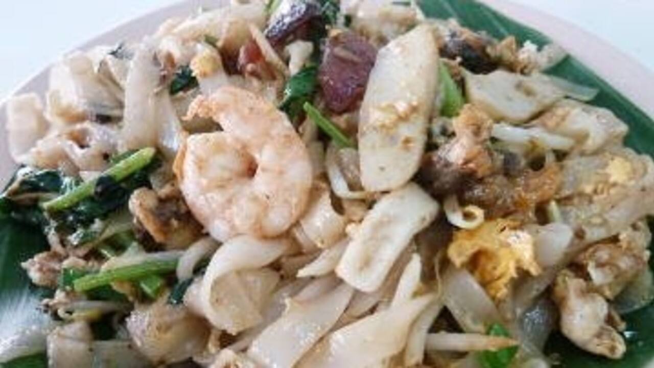 Kwetiau Kerang : Inovasi Kuliner Laut yang Makin Digemari Pecinta Makanan Jalanan