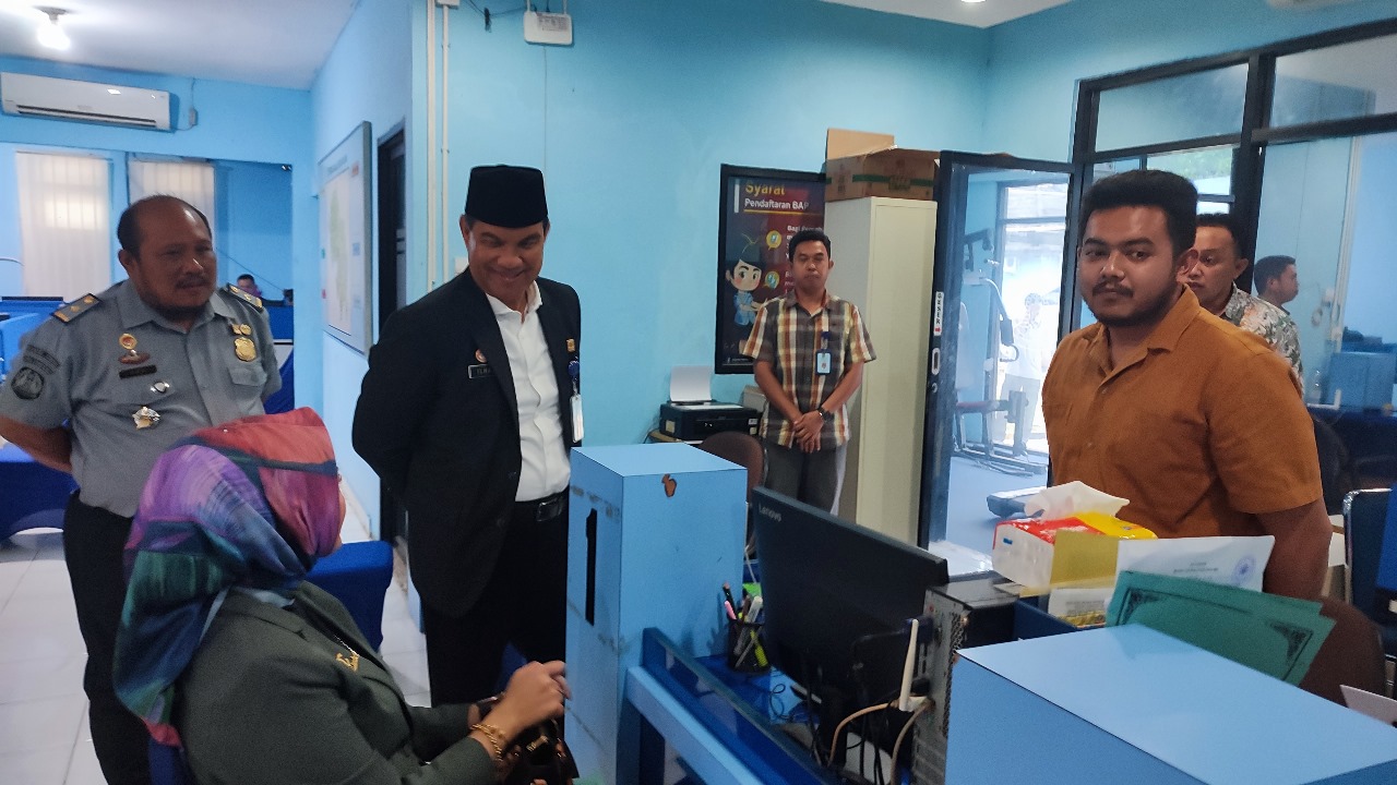 Kakanwil Ilham Djaya Tinjau Pelayanan di Kantor Imigrasi Palembang