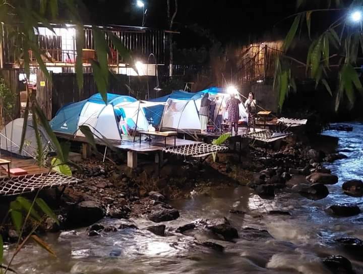  Glamping di Wisata Dusun Camp Pagar Alam: Rasakan Sensasi Tidur Diiringi Derasnya Aliran Sungai, Hanya 7 Jam 