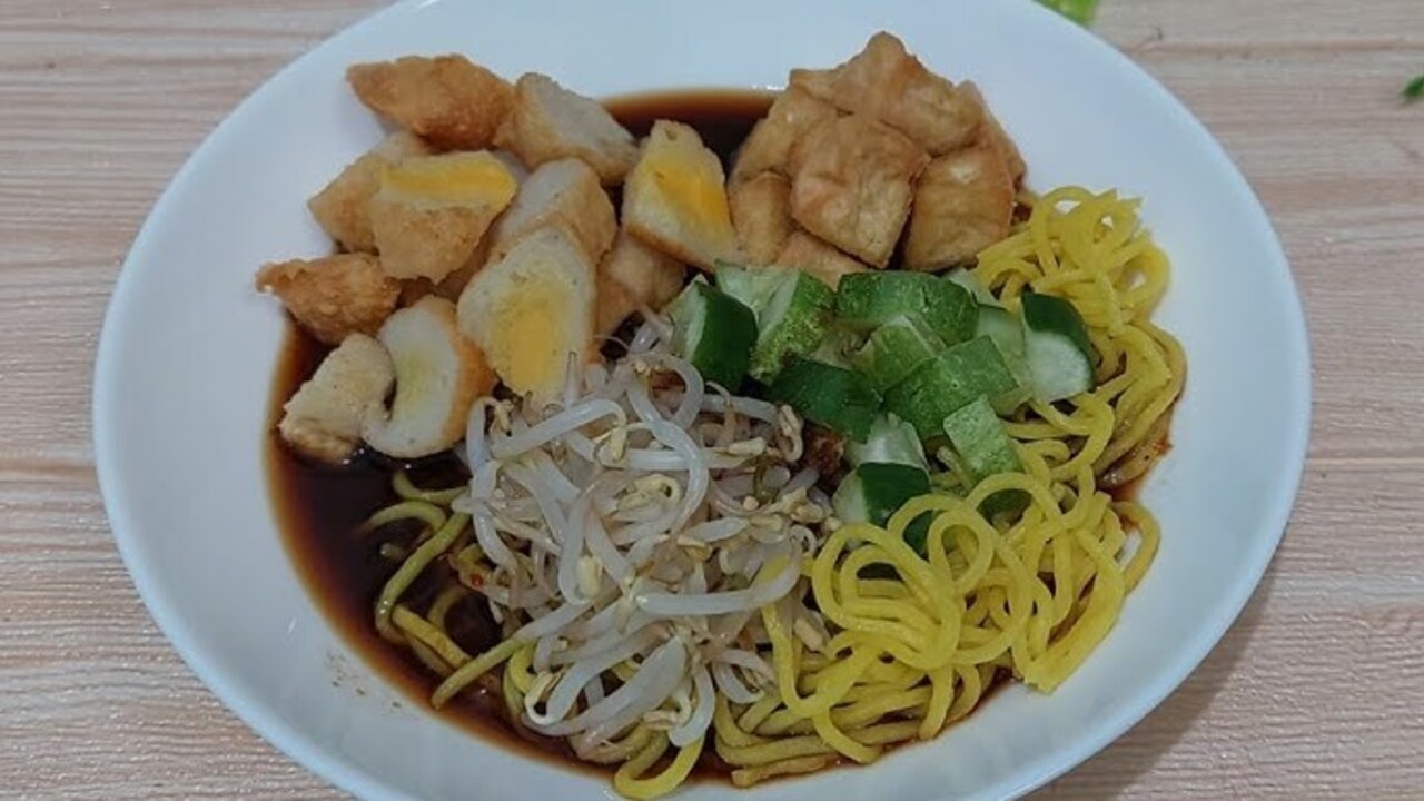 Rujak Mie, Kuliner Khas Palembang yang Semakin Populer di Kalangan Pecinta Makanan Tradisional