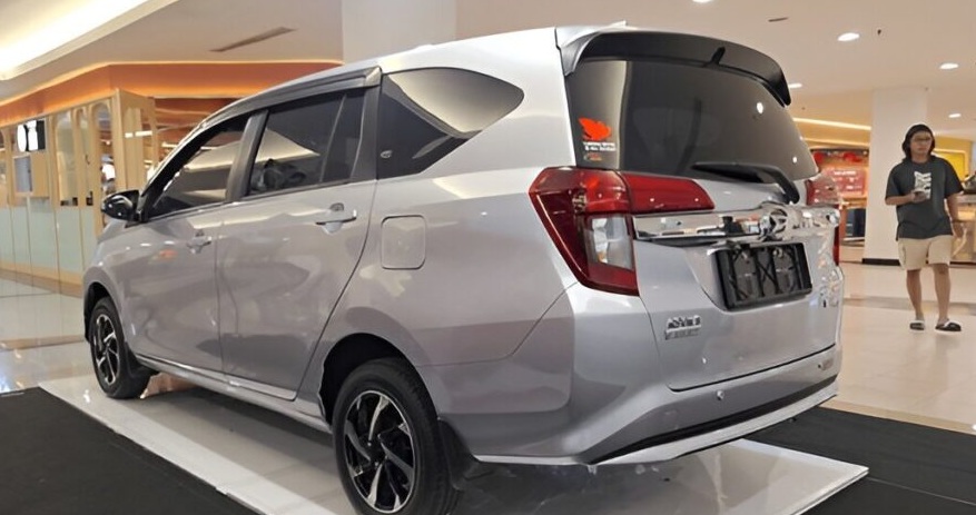 Daihatsu Sigra 2025: Mobil LCGC Keluarga yang Semakin Modern dan Ramah di Kantong