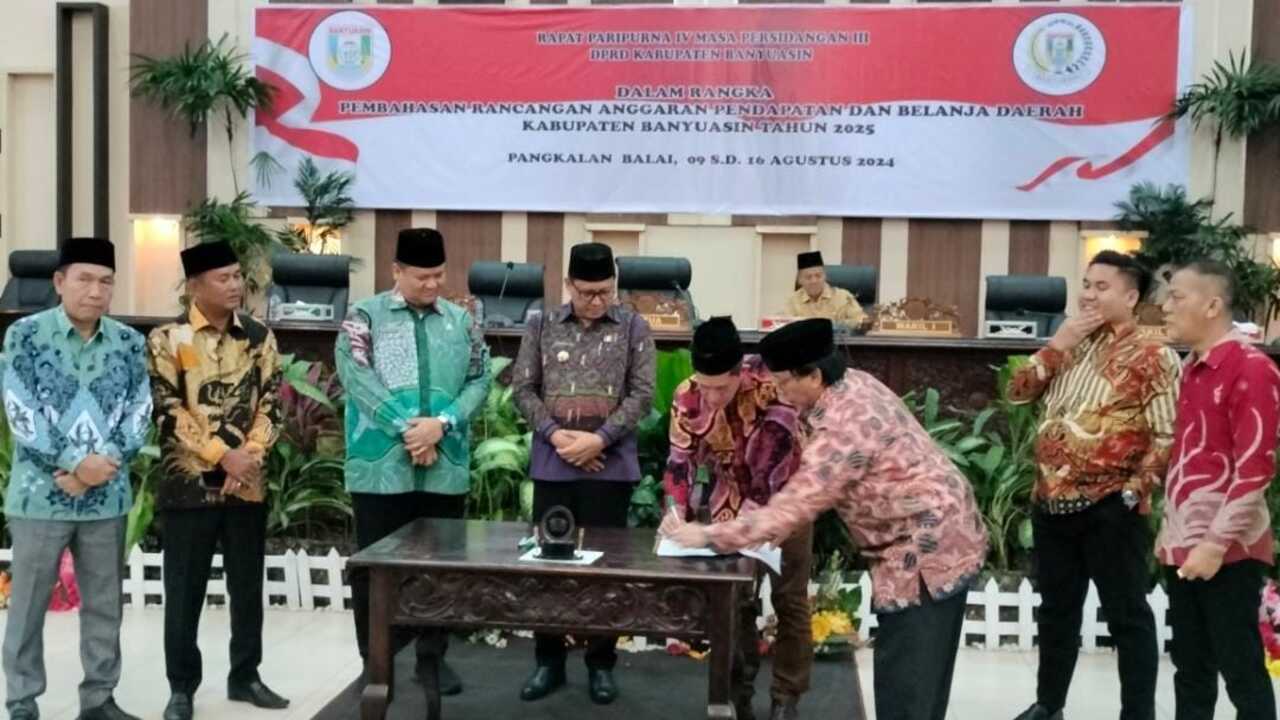 DPRD dan Bupati Banyuasin Sahkan RAPBD 2025 