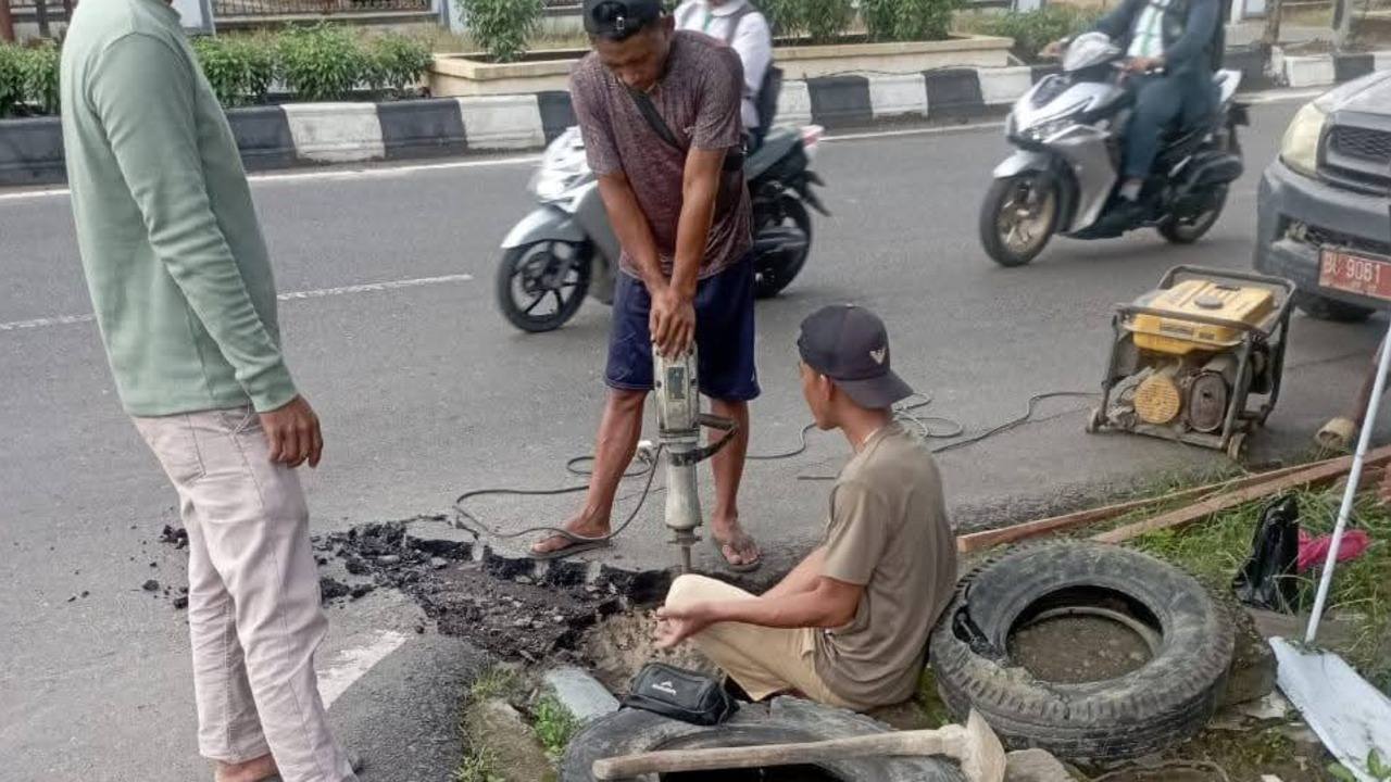 Meteran Air Hilang Dicuri, Pelanggan Perumda Tirta Prabujaya Dikenakan Biaya Pasang Baru