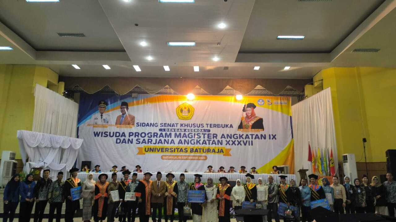 Unbara Wisuda 496 Sarjana Baru, Rektor Tekankan Lulusan Harus Siap Hadapi Dunia Kerja